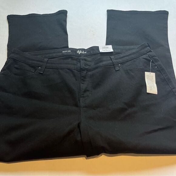 Style & Co Women's Boot Leg Black Pants Cotton Blend Size 22WP Mid-rise - Picture 2 of 12
